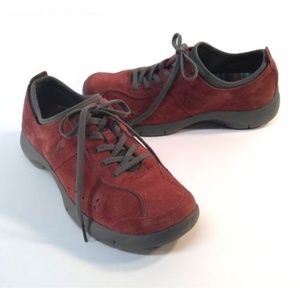 Dansko Elise Sneakers Size 38 Wine Gray Suede